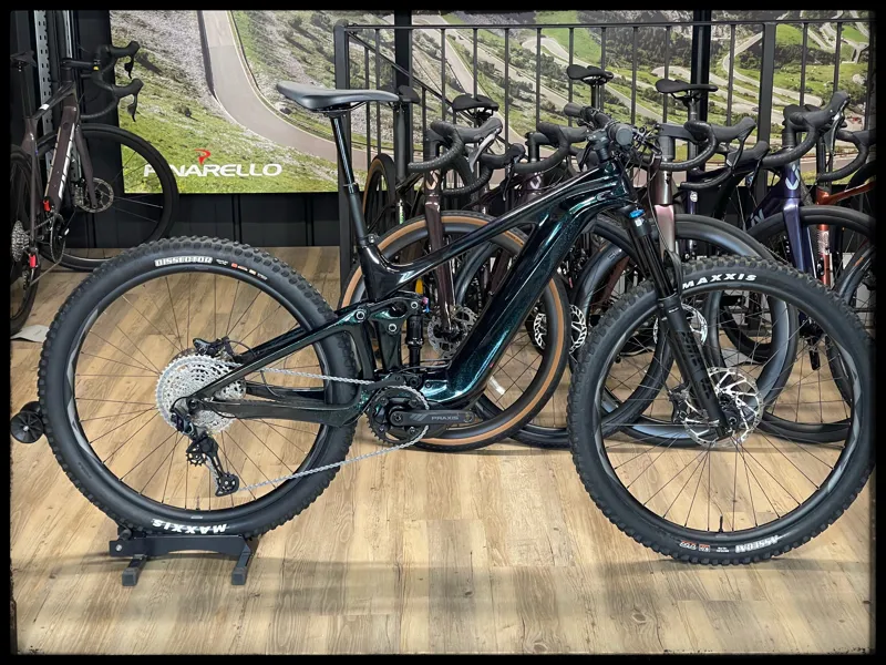 Trance X E+ 2 Pro 29er 25km/h Medium Sapphire-1